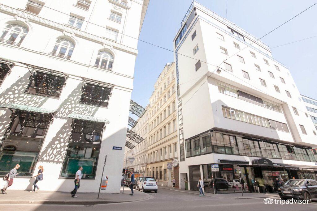 Hotel Topazz & Lamee – Vienna – Hashtag