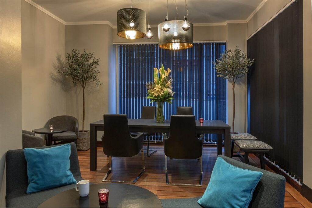 lobby-1-6-1024×684