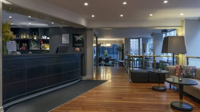 lobby-28-1024×684