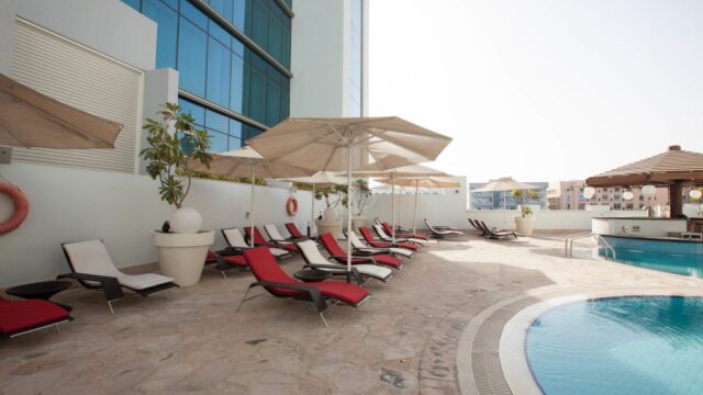 pool-v6461625-1024×683