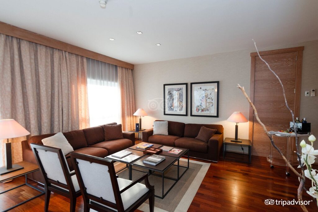 suite-v8829541-1024×683